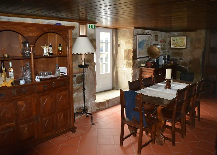 Solar Dos Correia Alves *