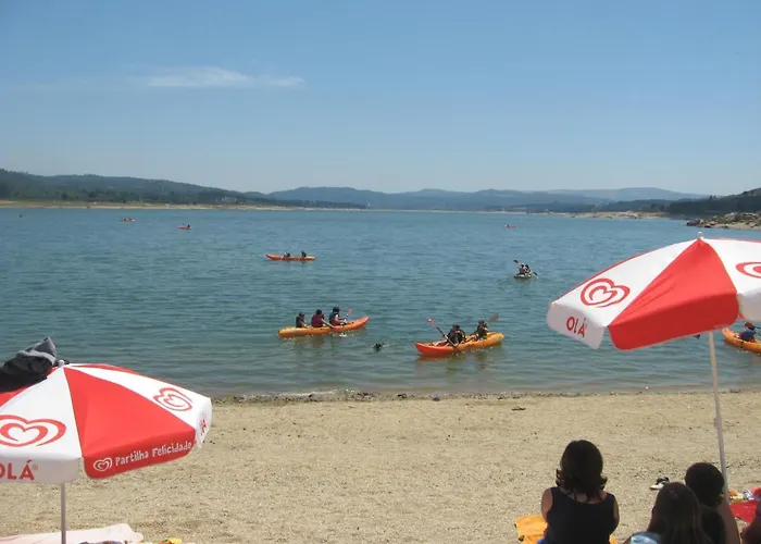 Solar Dos Correia Alves * مويمينتا دا بيرا